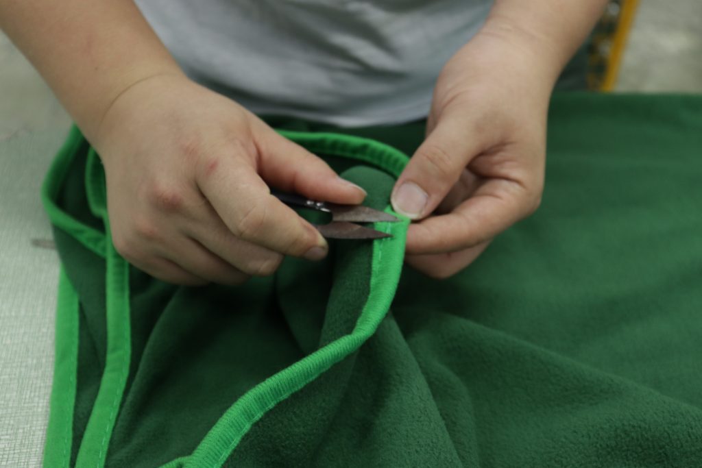 How to sew a Fleece Blanket ?5