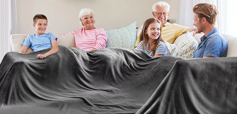 What is an Oversized Throw Blanket?